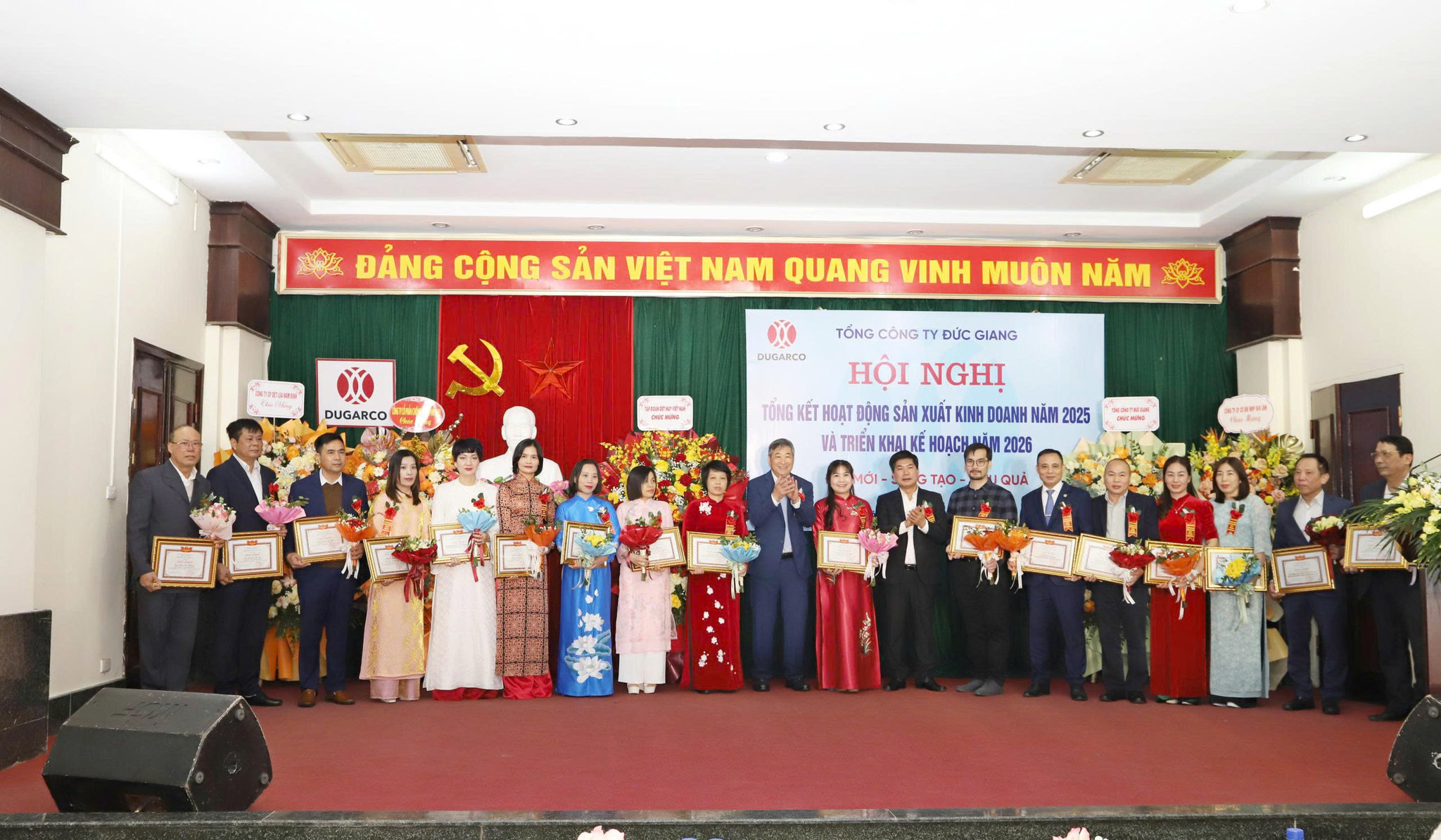 TỔNG CÔNG TY ĐỨC GIANG TỔ CHỨC HỘI NGHỊ TỔNG KẾT HOẠT ĐỘNG SXKD 2025 VÀ TRIỂN KHAI KẾ HOẠCH 2026